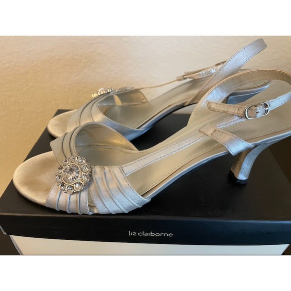 Liz Claiborne Massey Silver Gray Satin Embellished Slingback Heels - Sz 9.5 - Picture 3 of 8